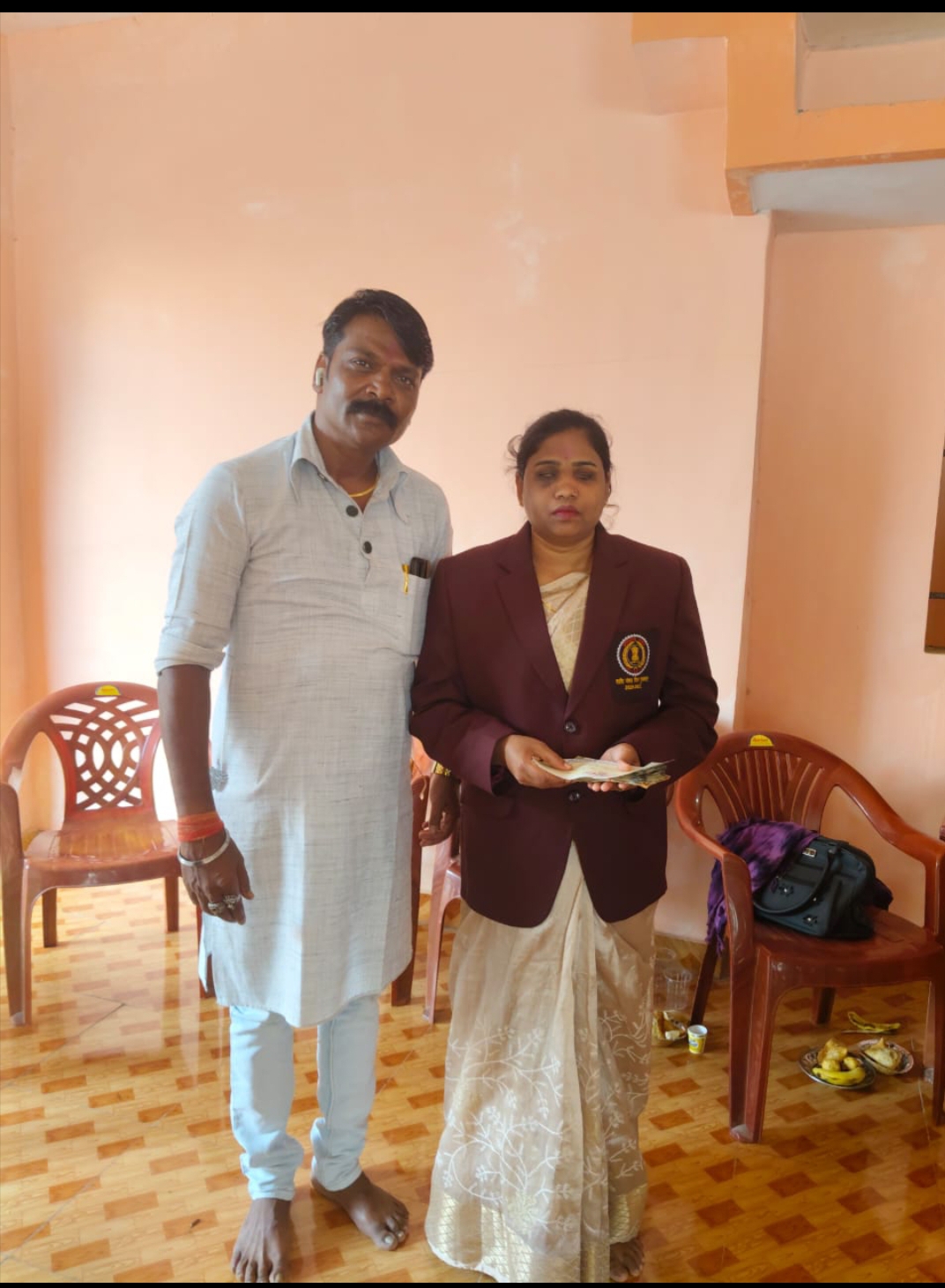 यादव समाज ने दिखाई एकजुटता: बेटी प्रीती यादव को दिया 55 हजार रुपये का सहयोग एवं सम्मान प्रमाण पत्र