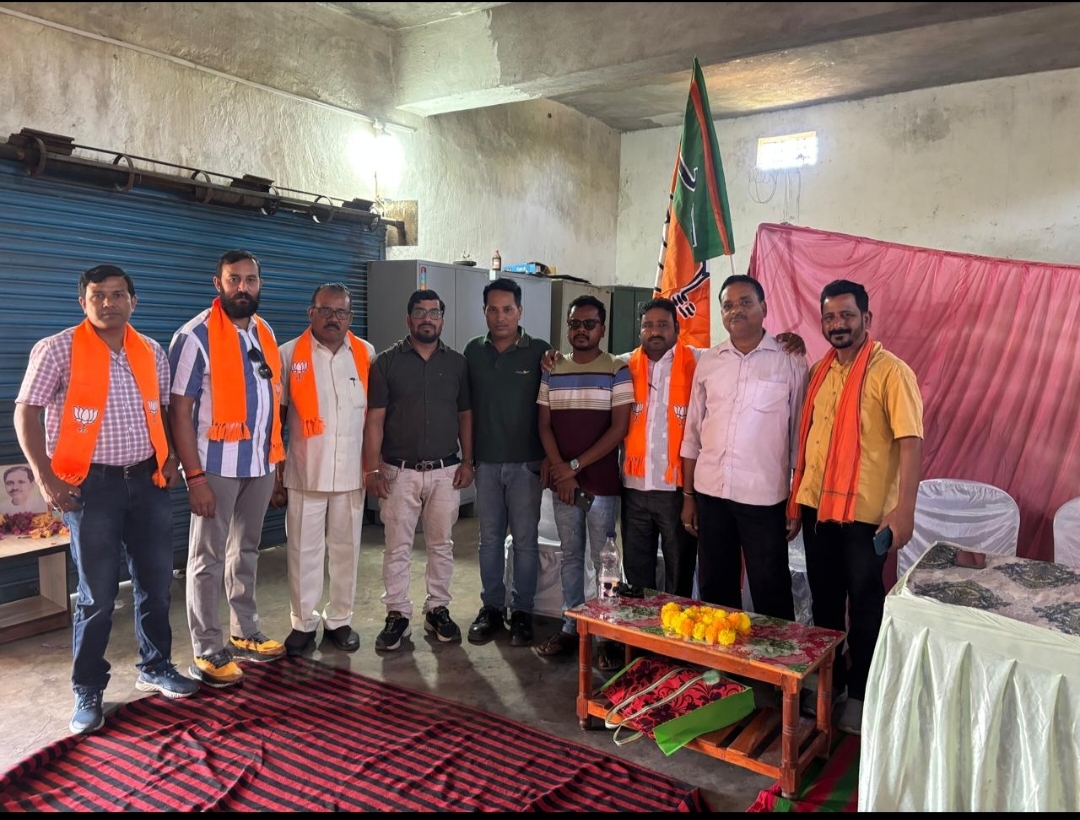 : किसान मोर्चा भाजपा के तत्वाधान में धान मंडी धौराभांठा में ‘किसान सम्मान समारोह’ का भव्य आयोजन; अन्नदाताओं का हुआ