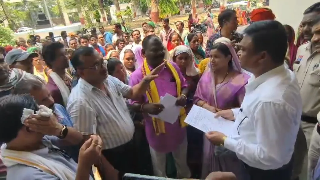 पेलमा में 8 जून को एसईसीएल की होने वाली जनसुनवाई को निरस्त करने की उठी&nbsp; मांग